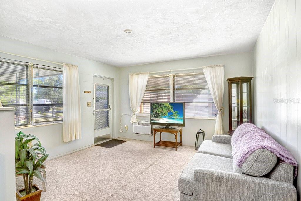 Image 7 of 36 For 4434 19th Street Circle W A&b