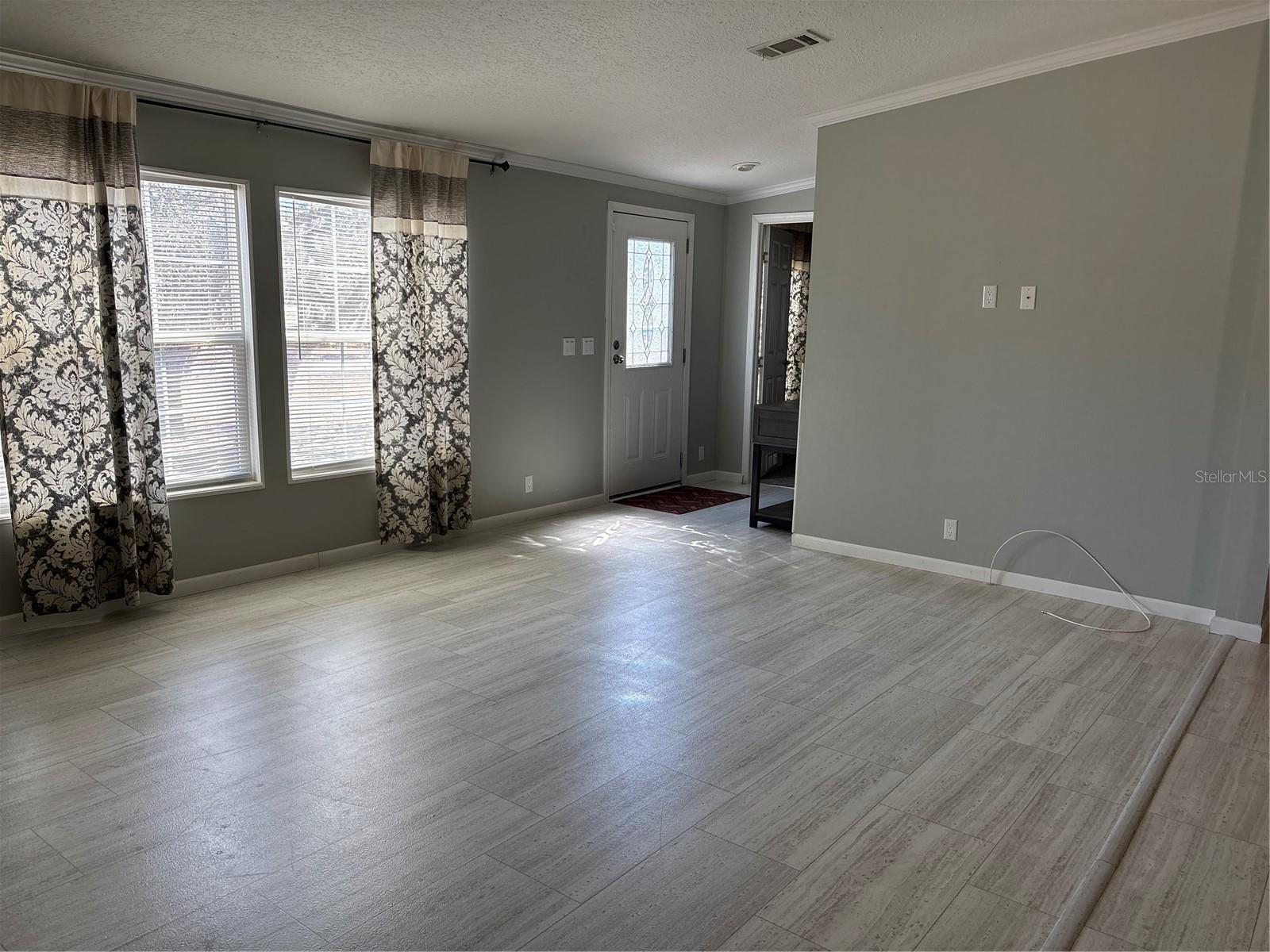 Image 15 of 32 For 11801 Bruin Drive