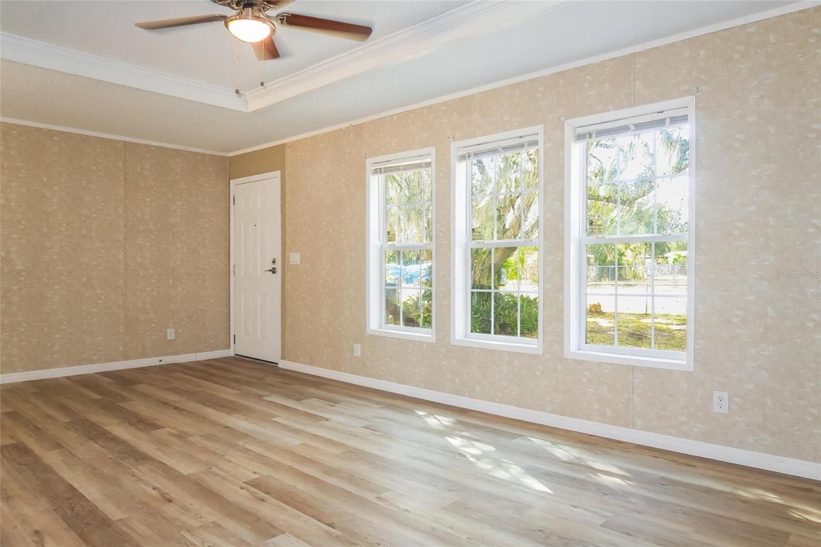 Image 13 of 29 For 6102 Woodhaven Drive