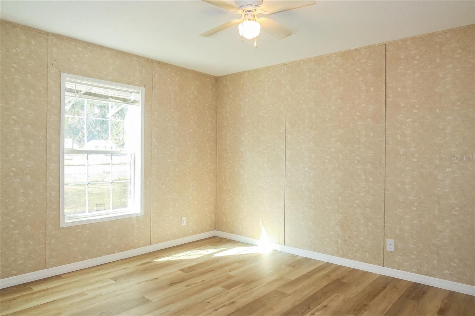 Image 24 of 29 For 6102 Woodhaven Drive