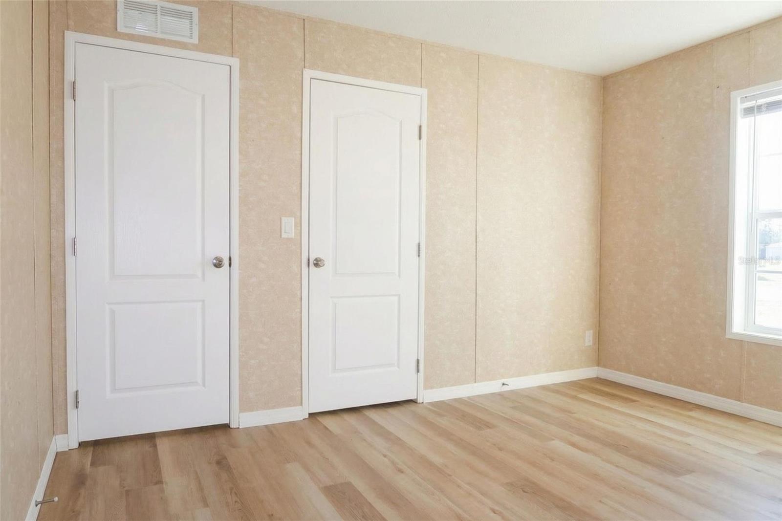 Image 25 of 29 For 6102 Woodhaven Drive