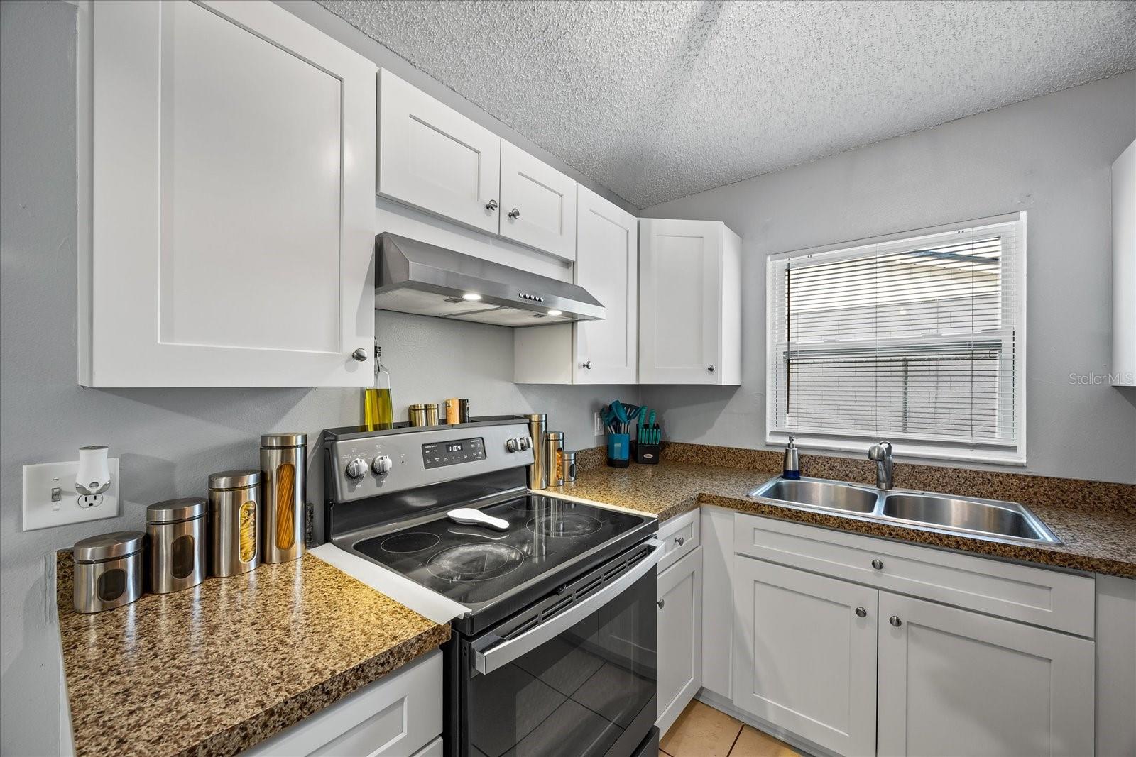 Image 11 of 32 For 12660 118th Street