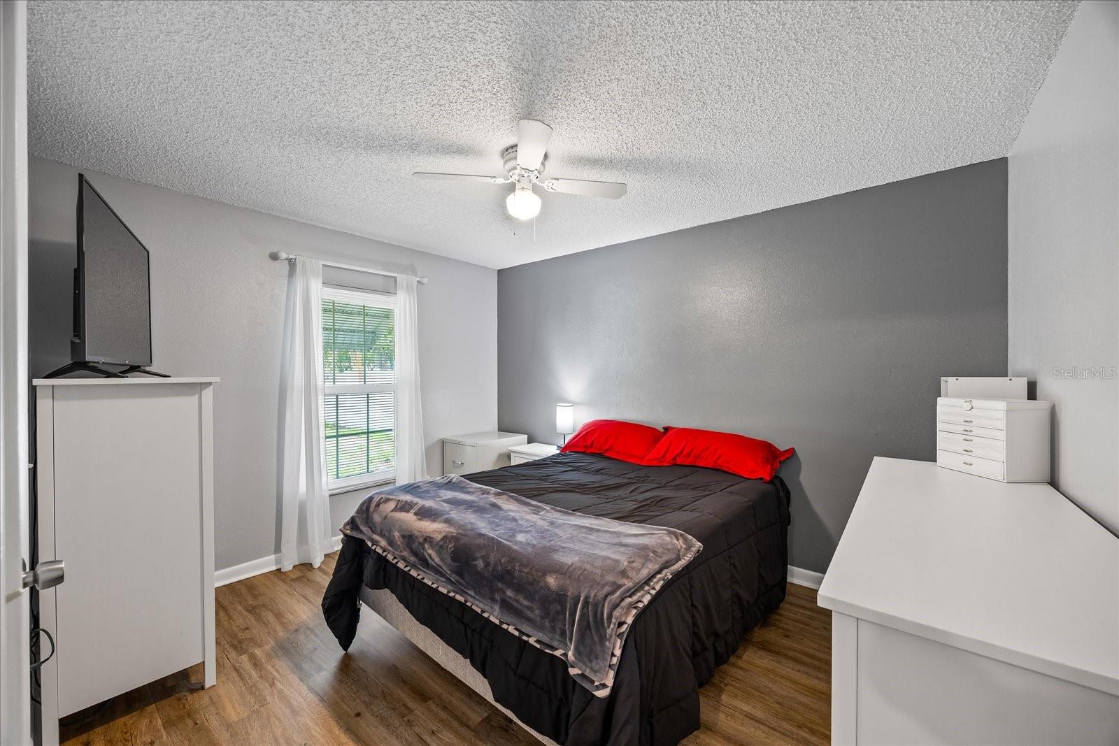 Image 18 of 32 For 12660 118th Street