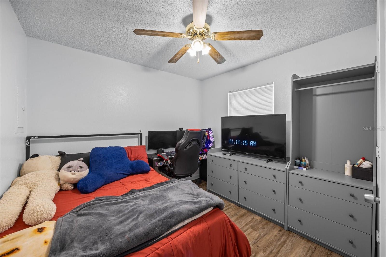 Image 21 of 32 For 12660 118th Street