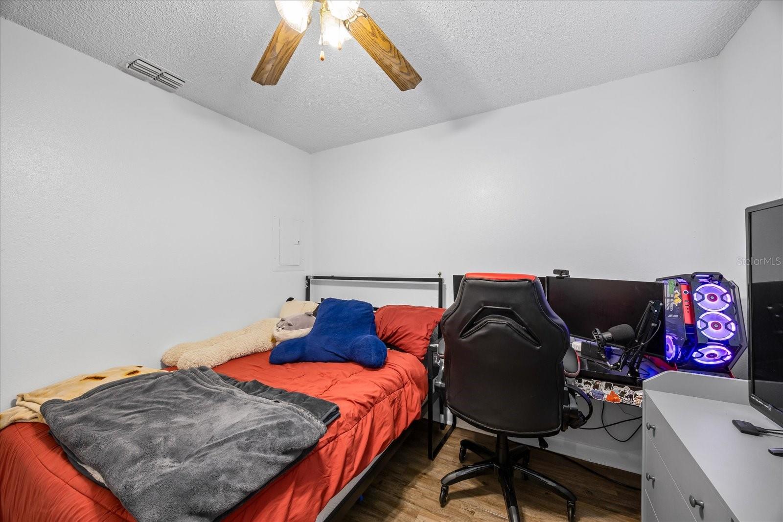 Image 22 of 32 For 12660 118th Street