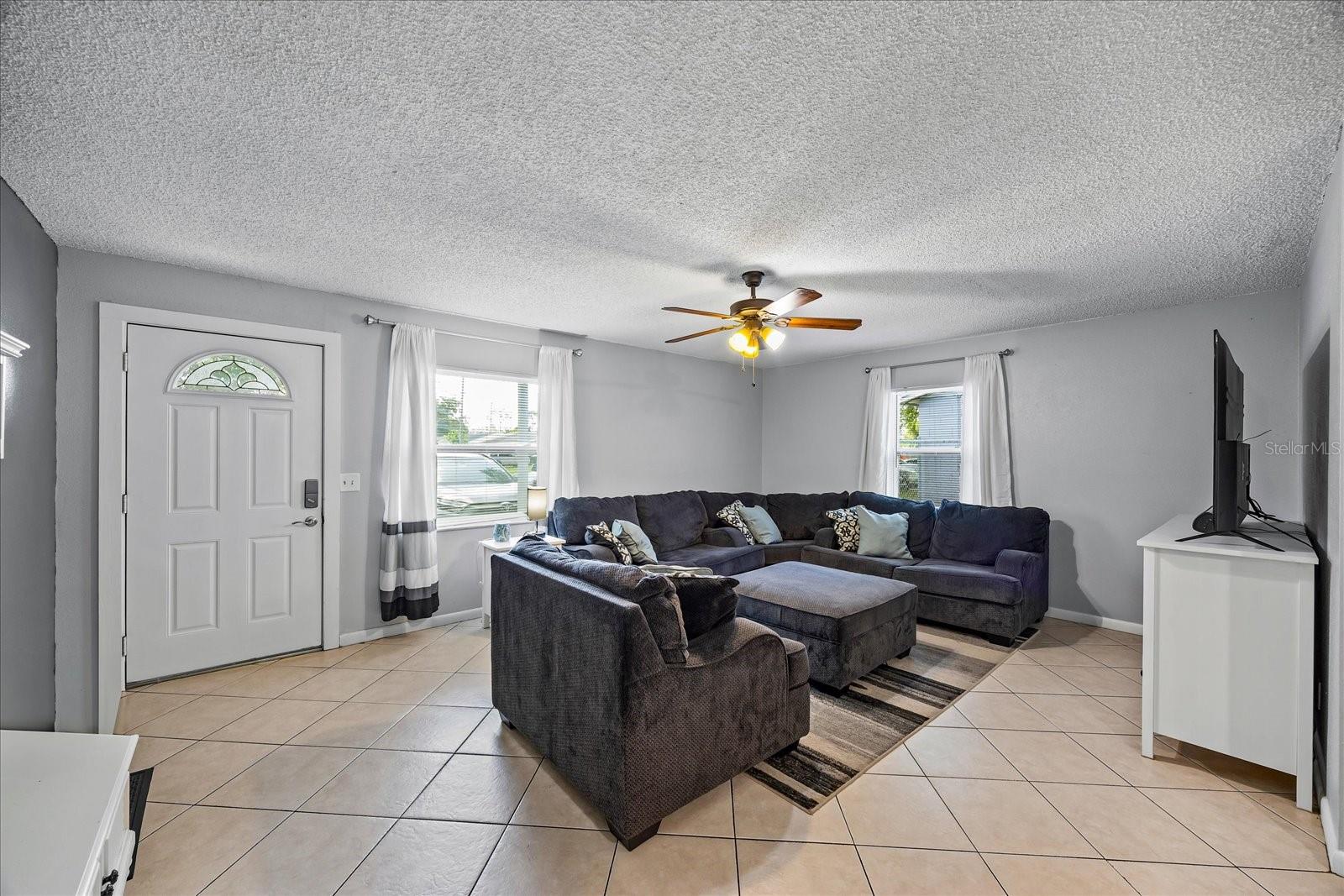 Image 7 of 32 For 12660 118th Street