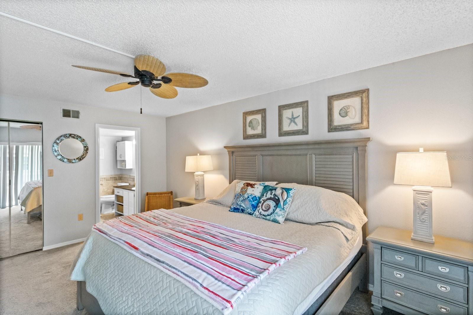 Listing photo id 16 for 719 Pinellas Bayway S 110