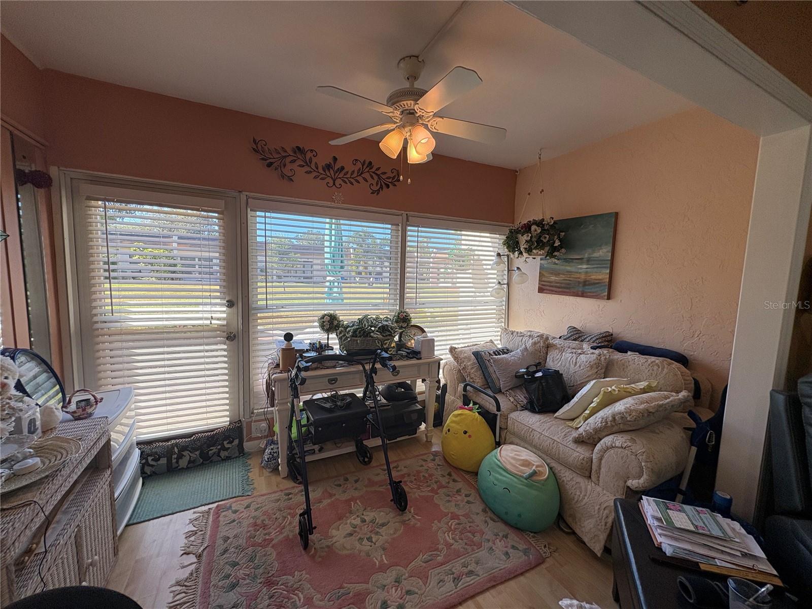 Image 21 of 33 For 1606 Flint Drive W