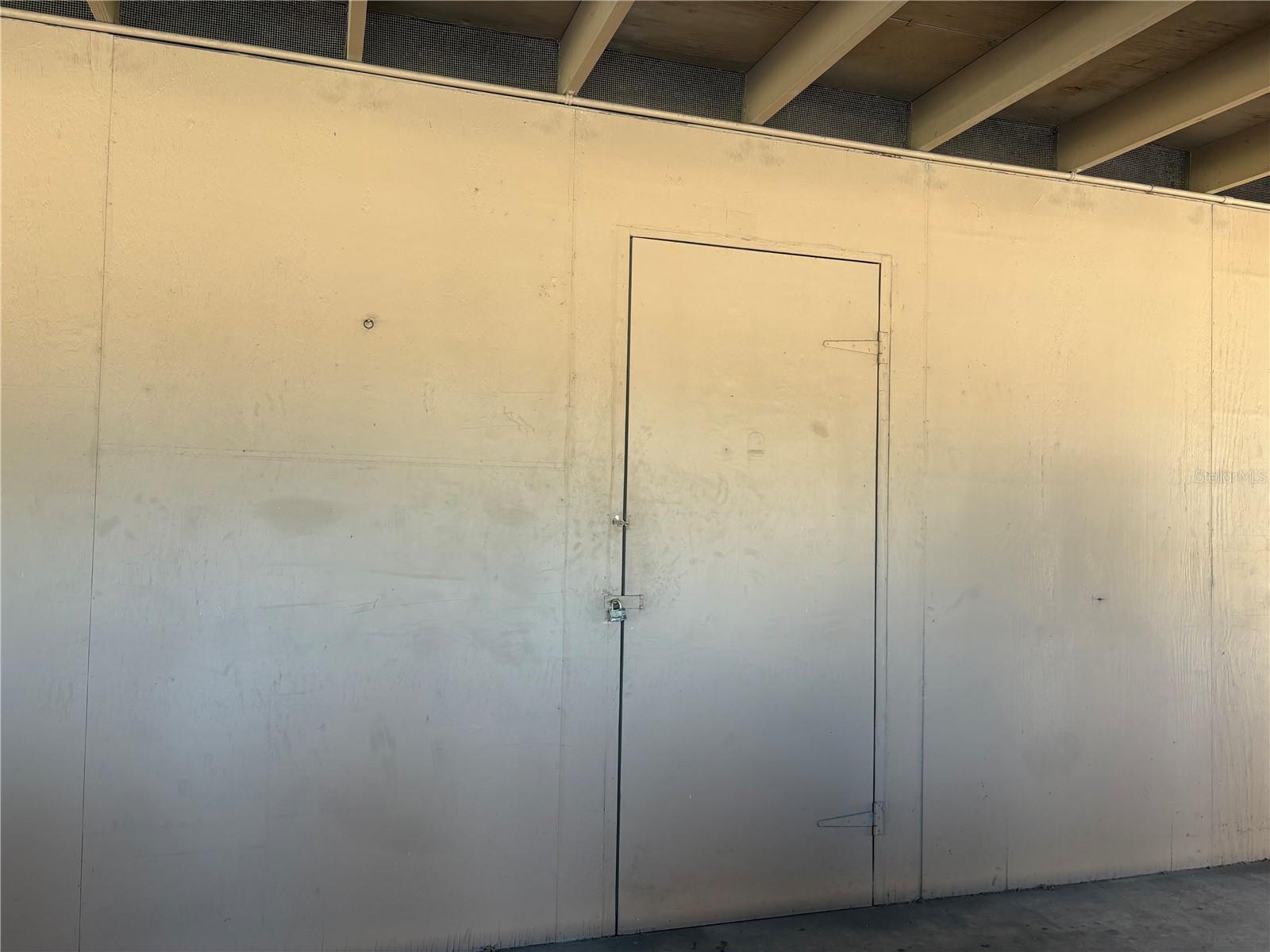 Image 30 of 33 For 1606 Flint Drive W