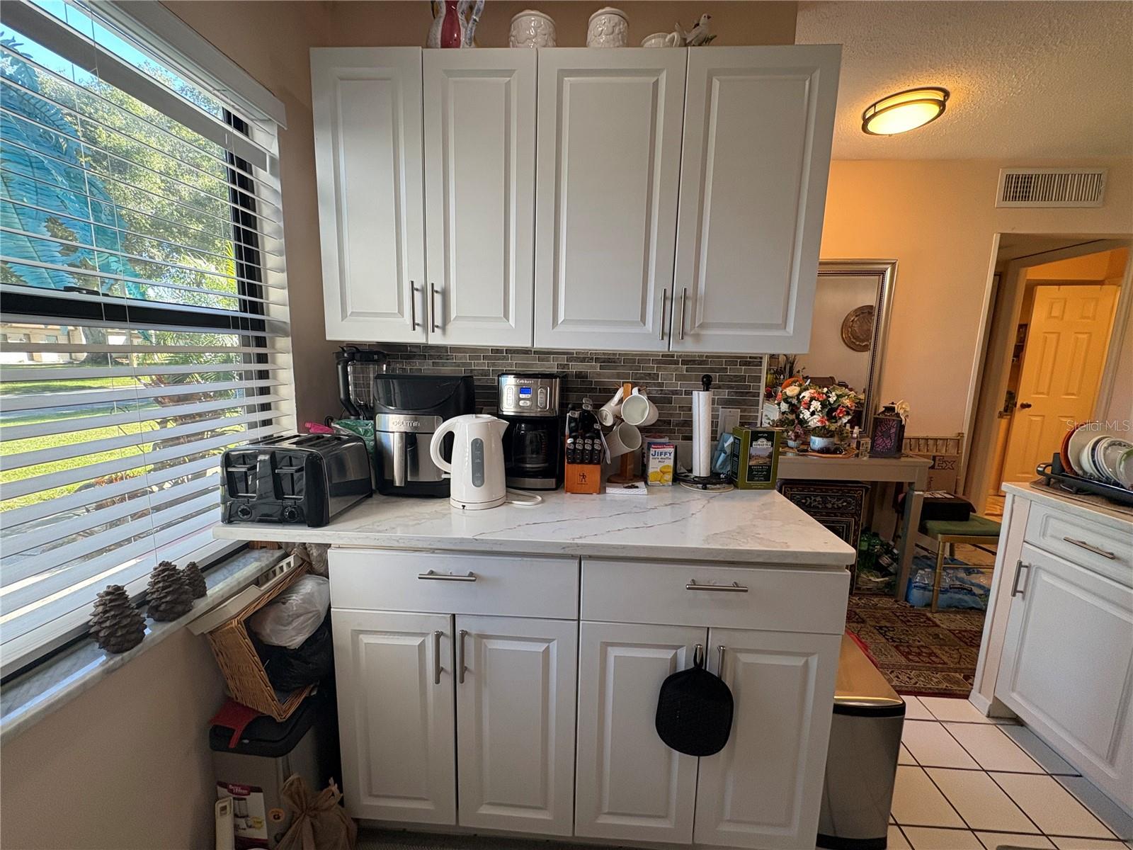 Image 8 of 33 For 1606 Flint Drive W