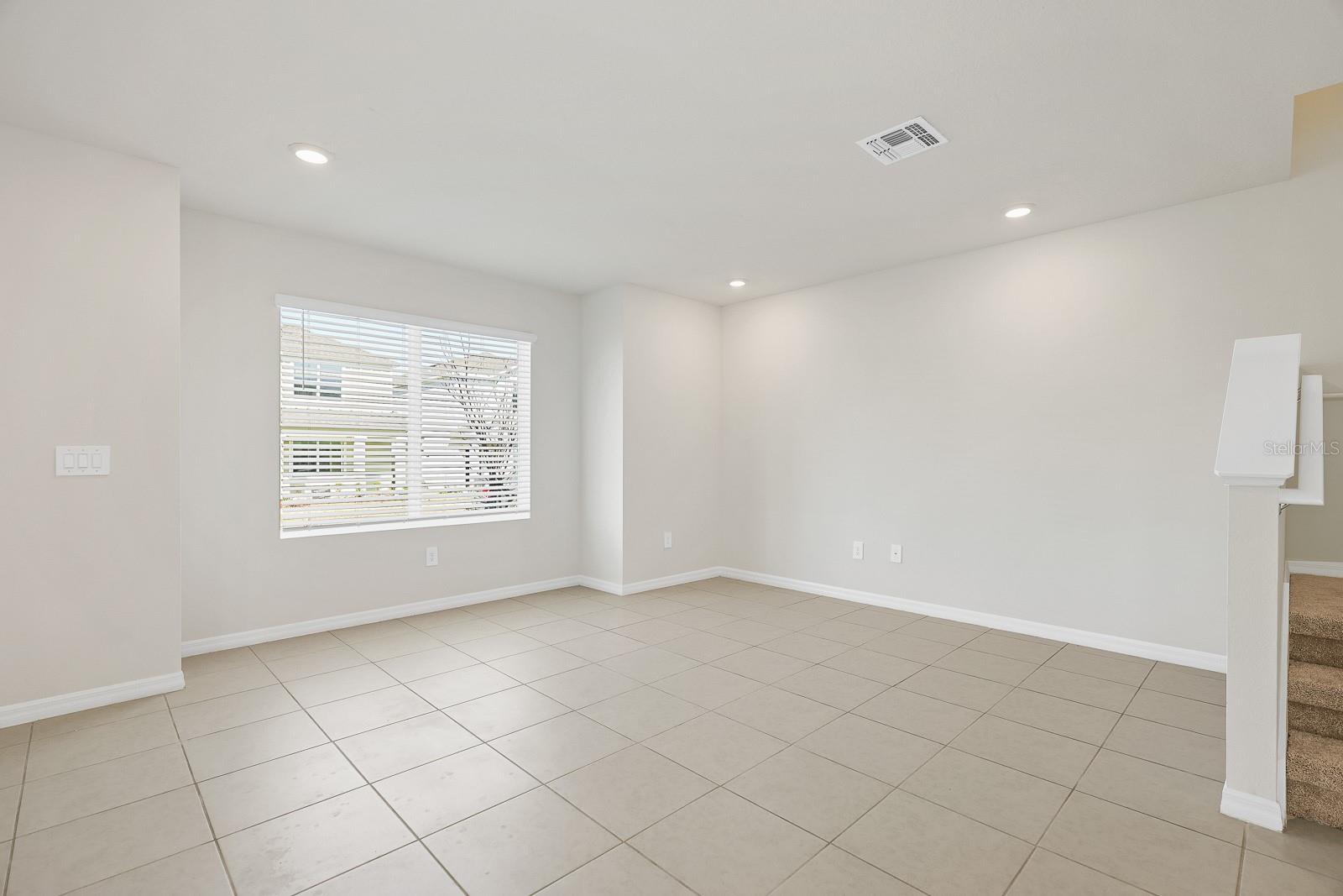 Image 14 of 28 For 10537 Sage Canyon Drive