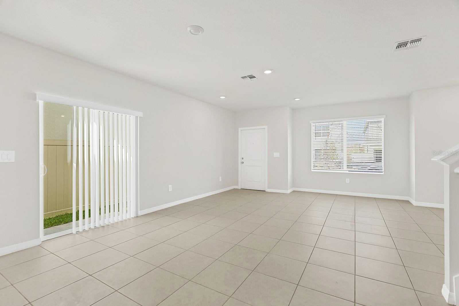 Image 4 of 28 For 10537 Sage Canyon Drive