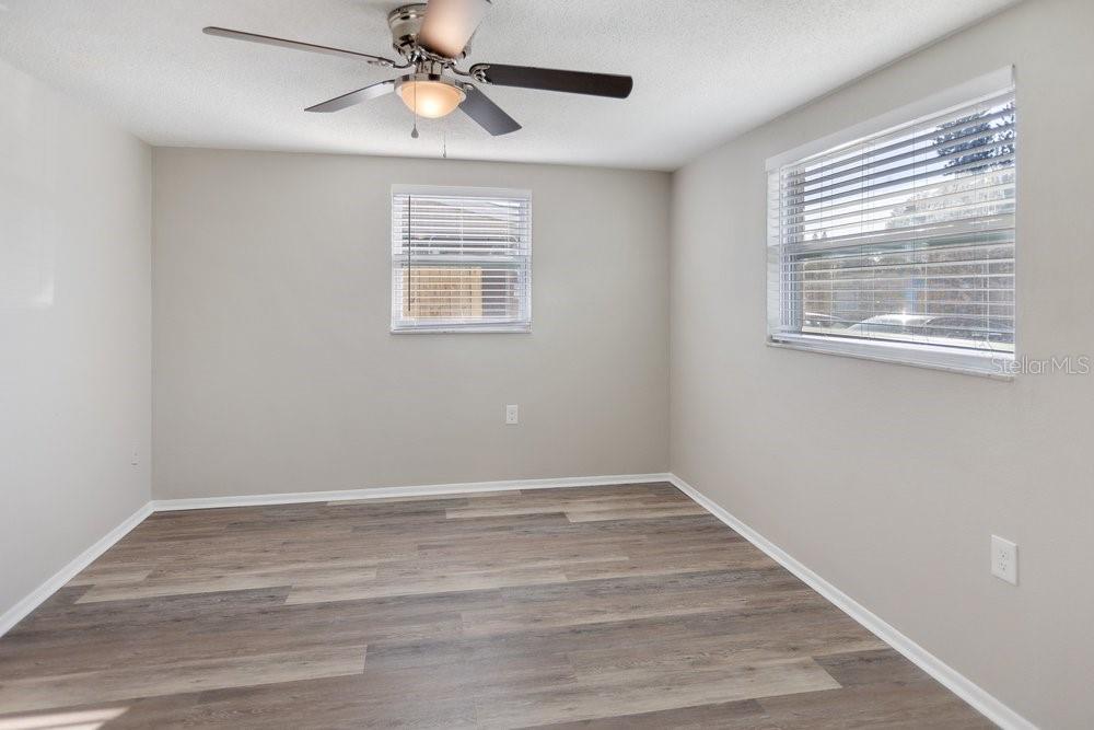 Listing photo id 8 for 7605 Fox Hollow Drive