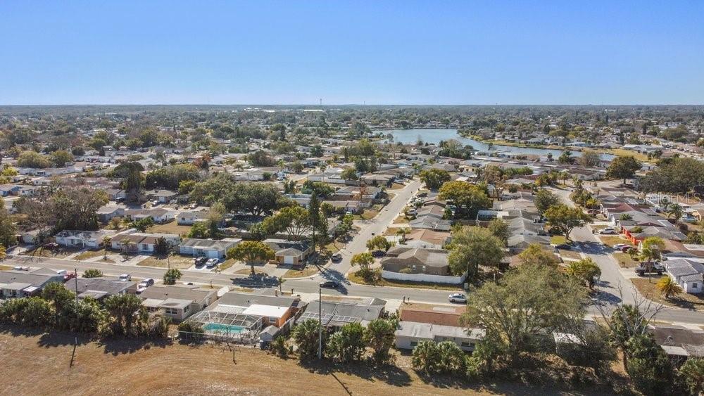 Listing photo id 24 for 7605 Fox Hollow Drive