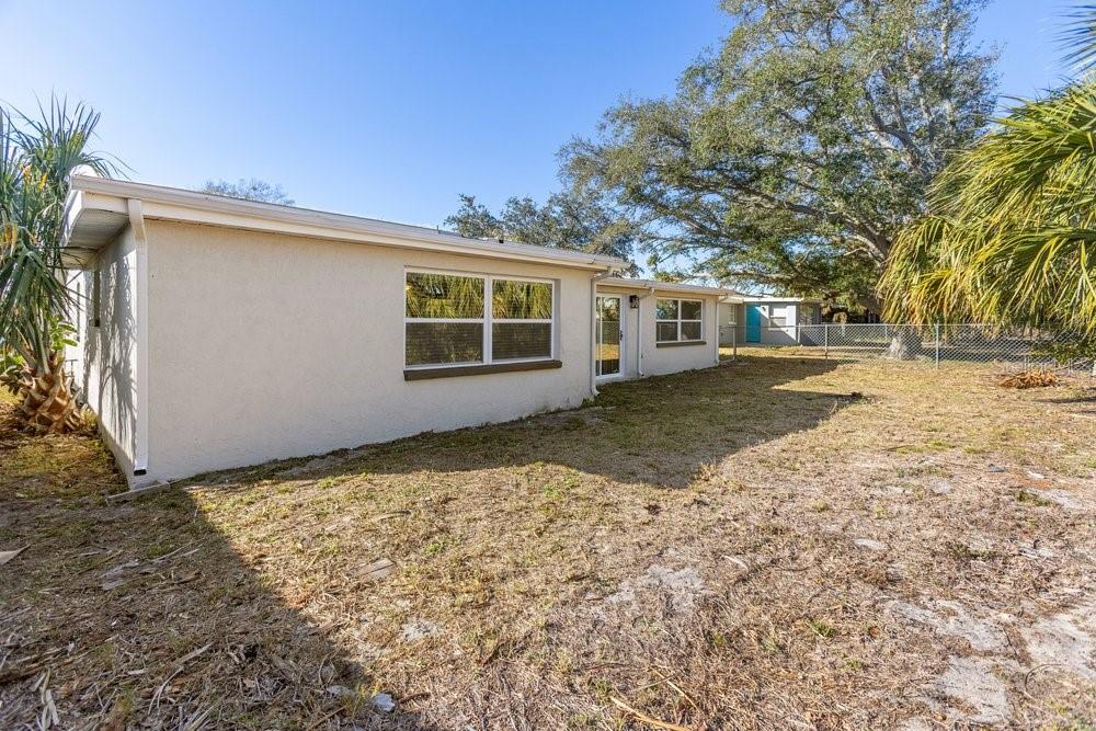 Listing photo id 27 for 7605 Fox Hollow Drive