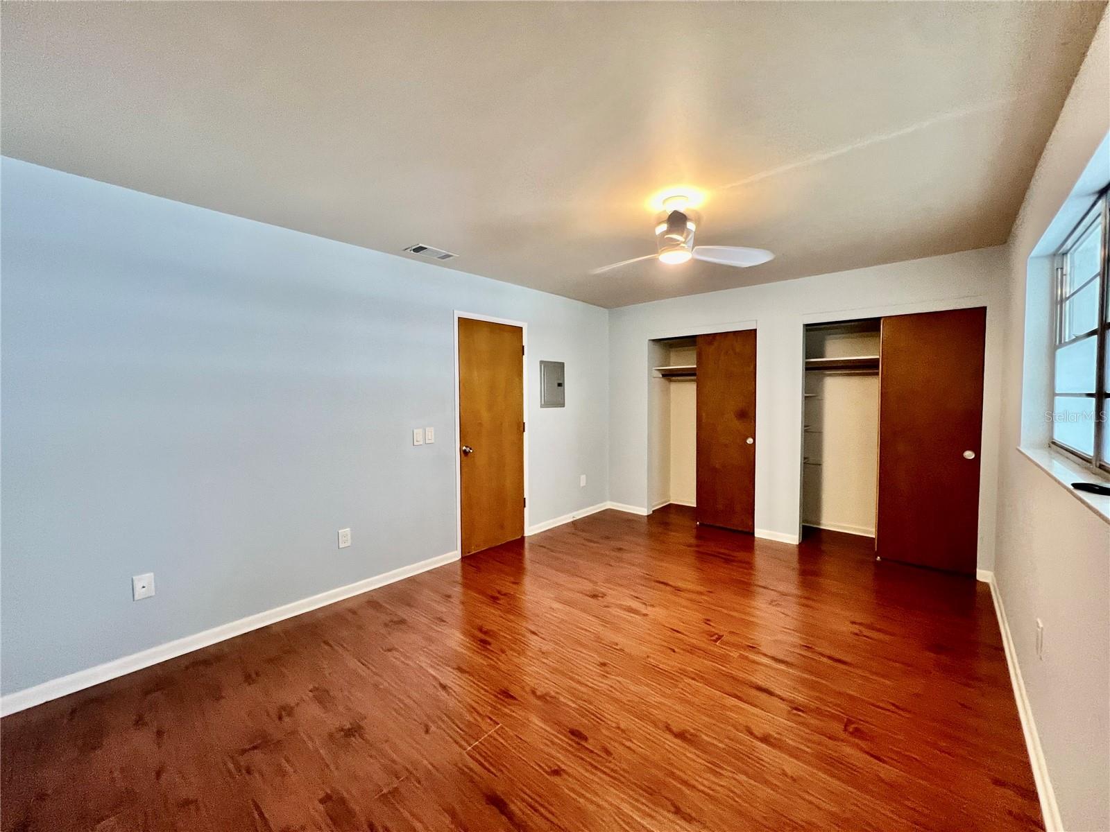 Image 16 of 24 For 5920 18th Street N 14