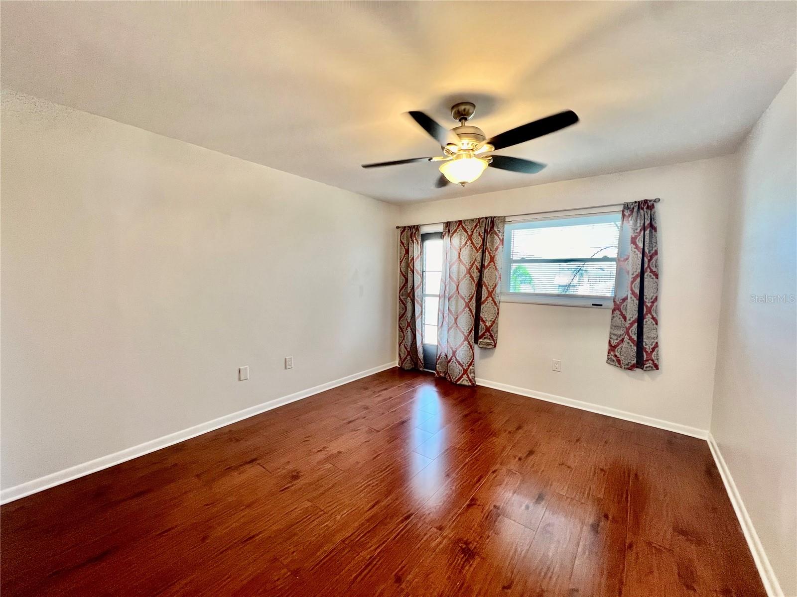 Image 18 of 24 For 5920 18th Street N 14