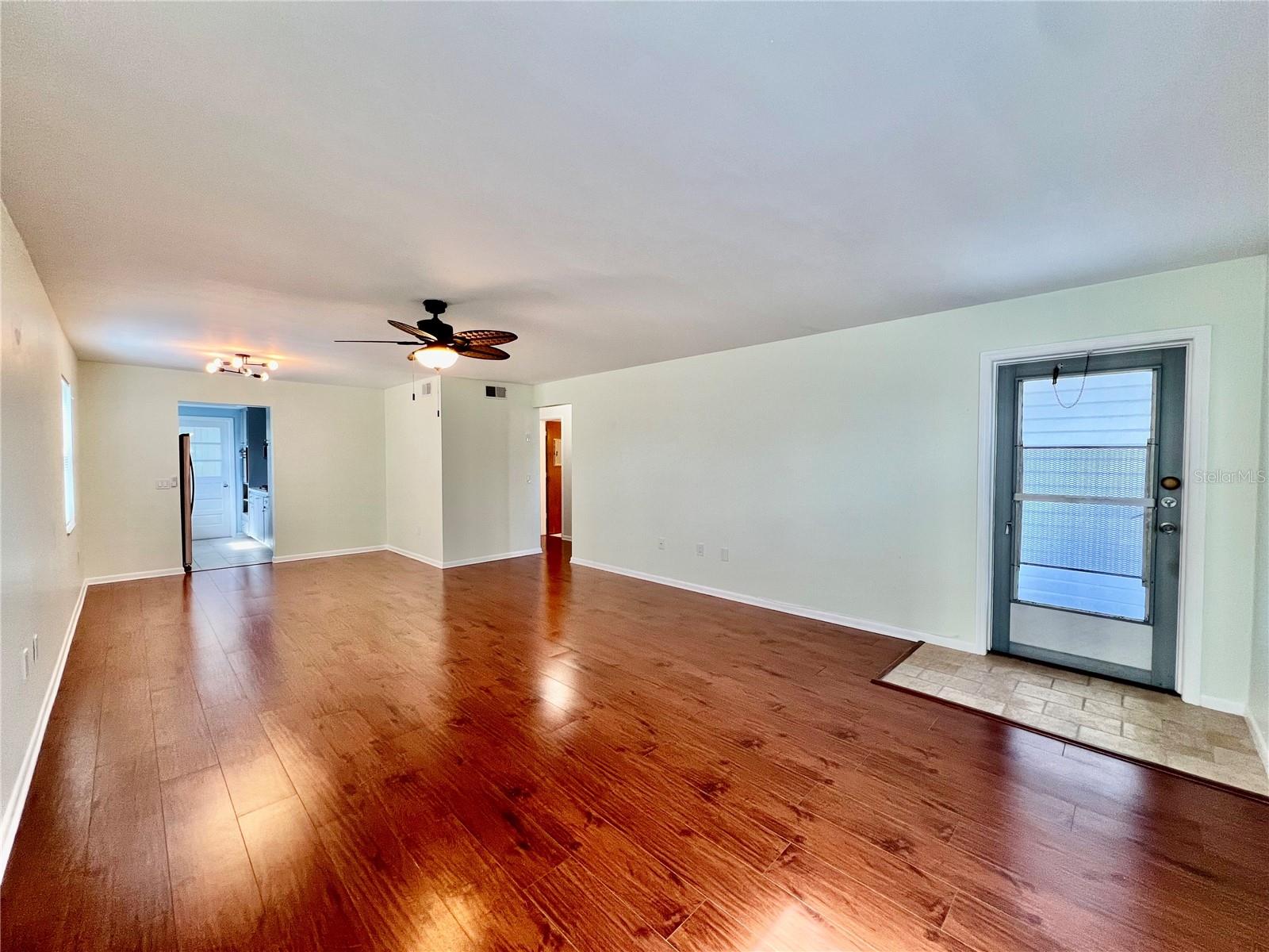 Image 6 of 24 For 5920 18th Street N 14