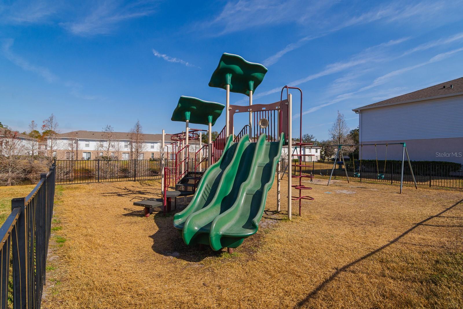 Image 32 of 35 For 4518 Ashburn Square Drive