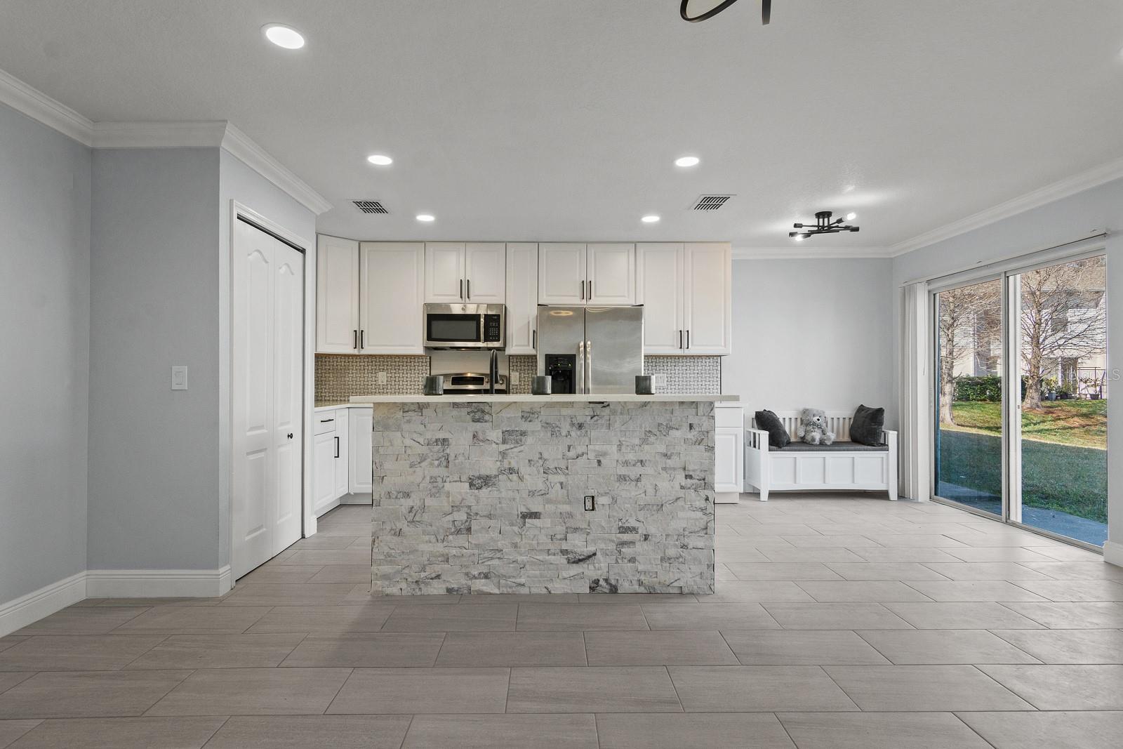 Image 5 of 35 For 4518 Ashburn Square Drive