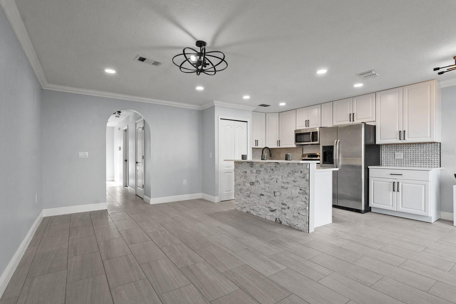 Image 6 of 35 For 4518 Ashburn Square Drive