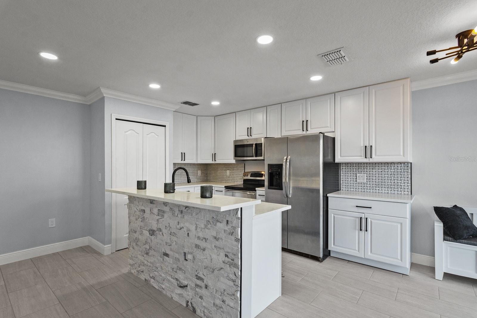 Image 7 of 35 For 4518 Ashburn Square Drive