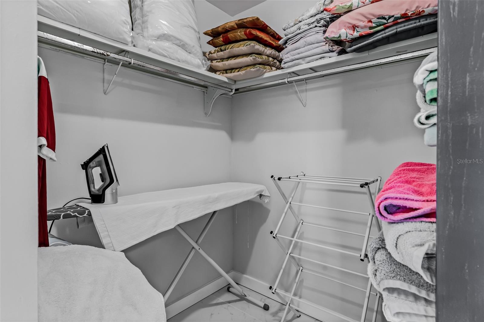 Image 26 of 55 For 701 Poinsettia Road 208