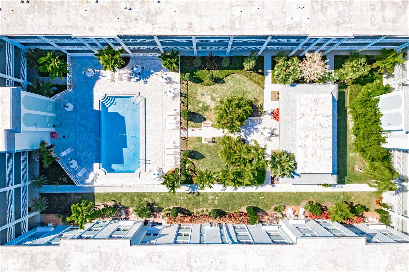 Image 42 of 55 For 701 Poinsettia Road 208