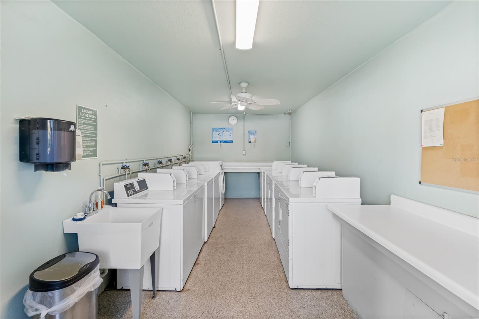 Image 51 of 55 For 701 Poinsettia Road 208