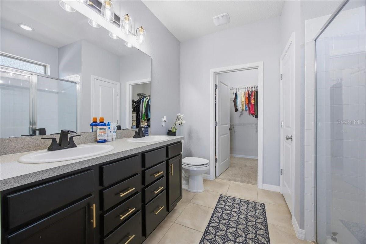 Image 21 of 28 For 5118 Claremont Court