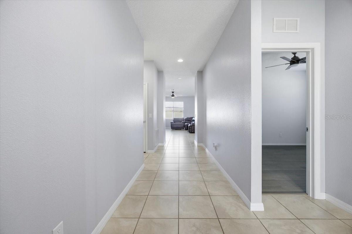 Image 4 of 28 For 5118 Claremont Court