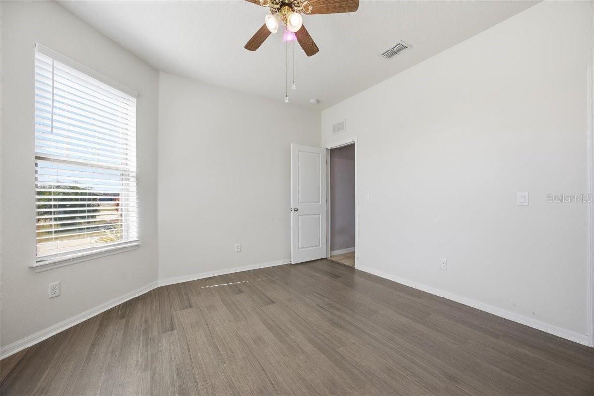 Image 6 of 28 For 5118 Claremont Court