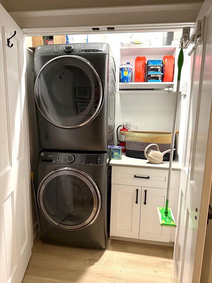 Image 15 of 26 For 2500 Burlington Avenue N