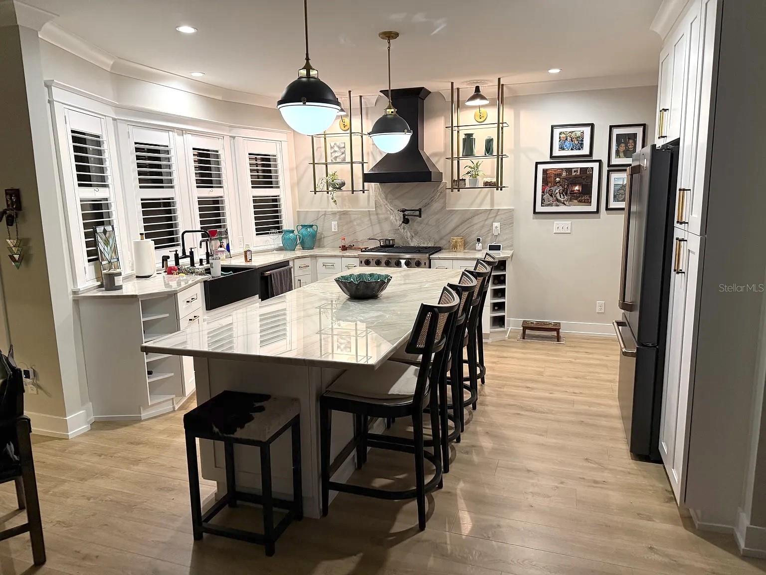 Image 6 of 26 For 2500 Burlington Avenue N