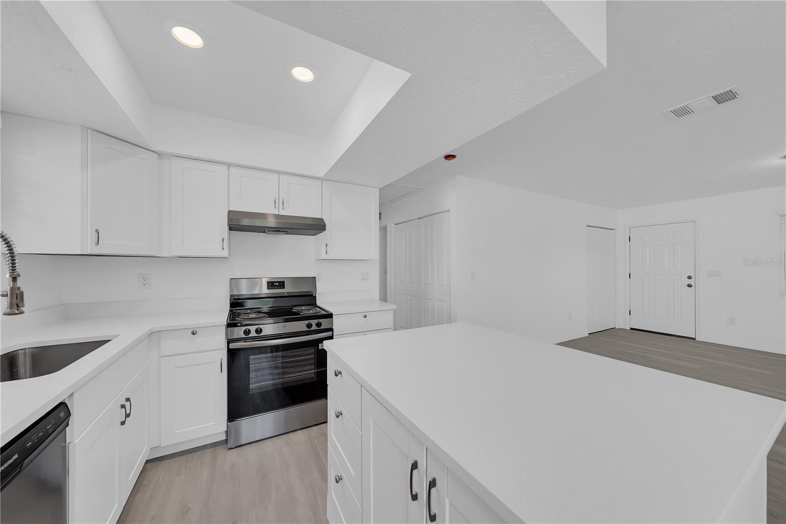 Image 12 of 31 For 4949 91st Avenue 23