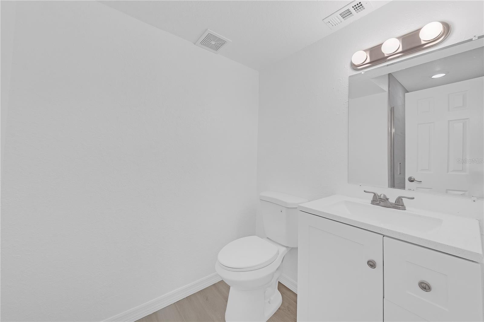 Image 28 of 31 For 4949 91st Avenue 23