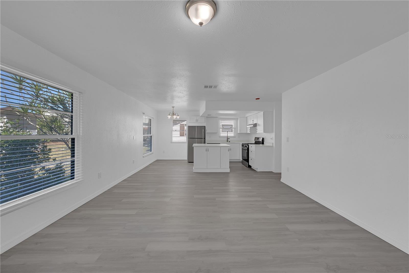 Image 6 of 31 For 4949 91st Avenue 23