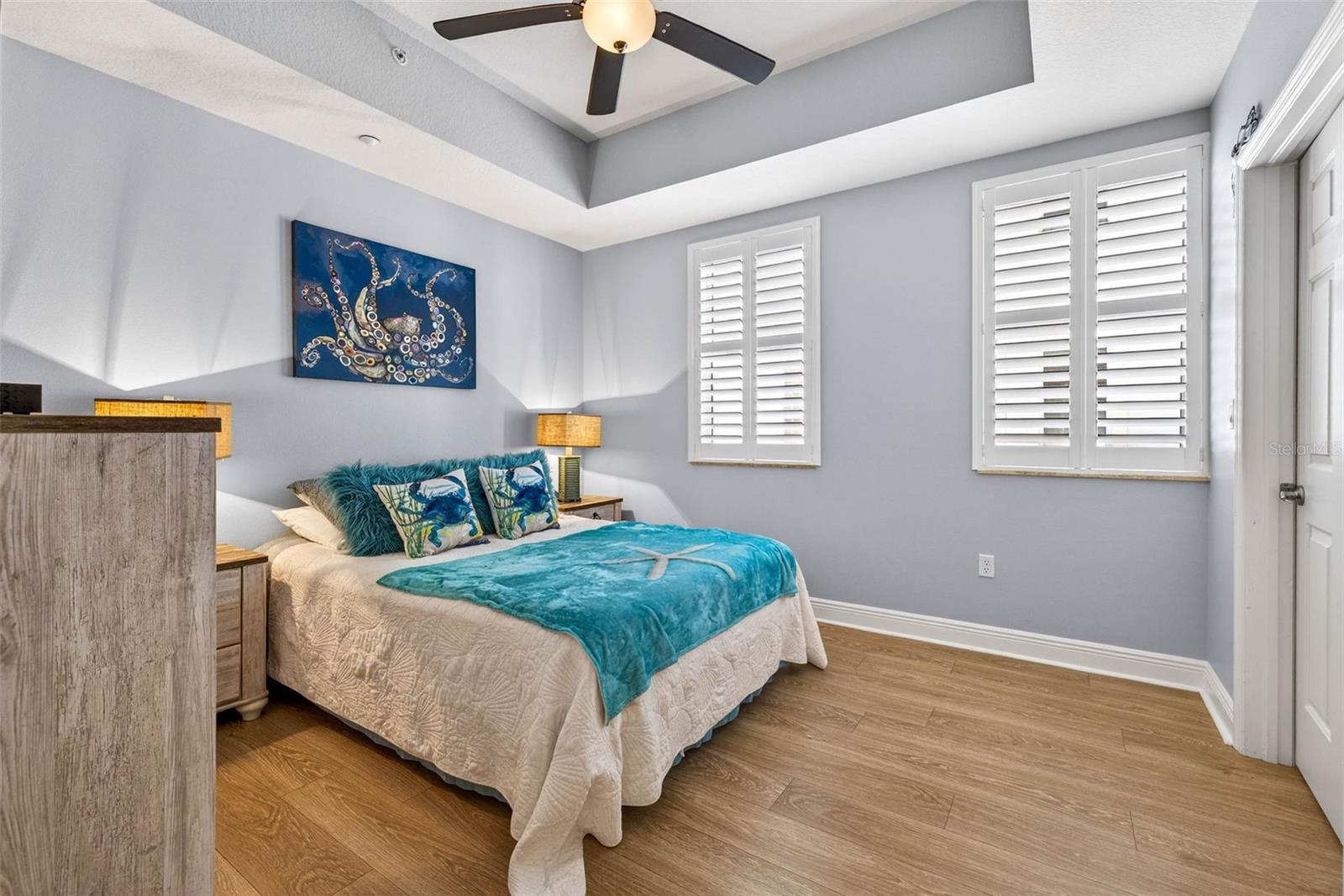 Listing photo id 15 for 17717 Gulf Boulevard 401