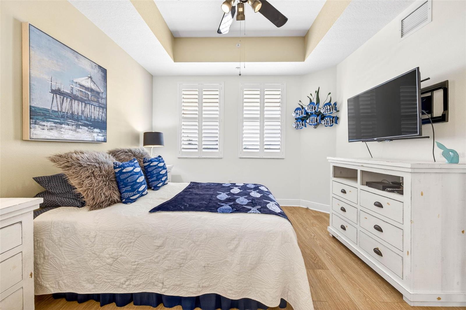 Listing photo id 20 for 17717 Gulf Boulevard 401