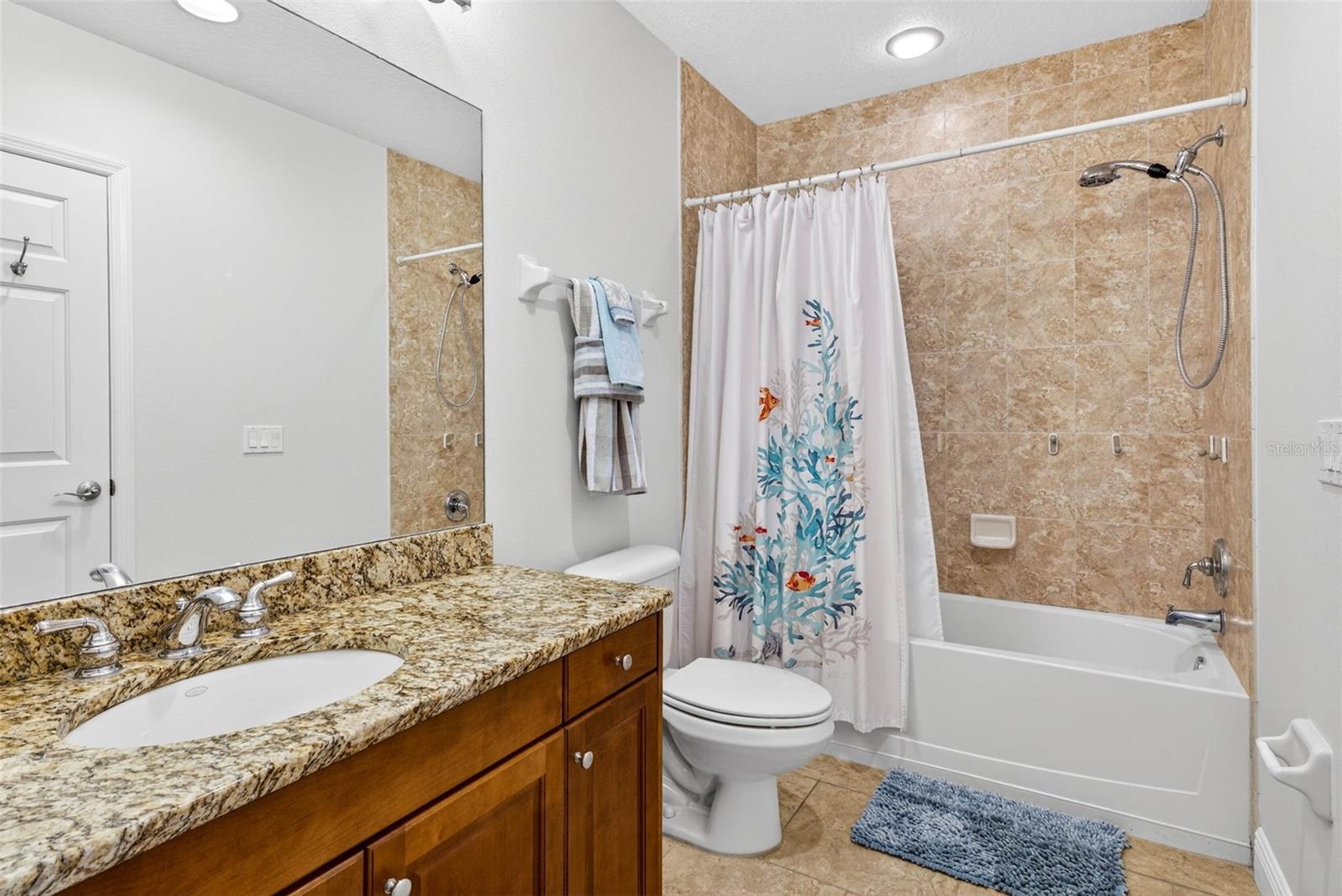 Listing photo id 22 for 17717 Gulf Boulevard 401