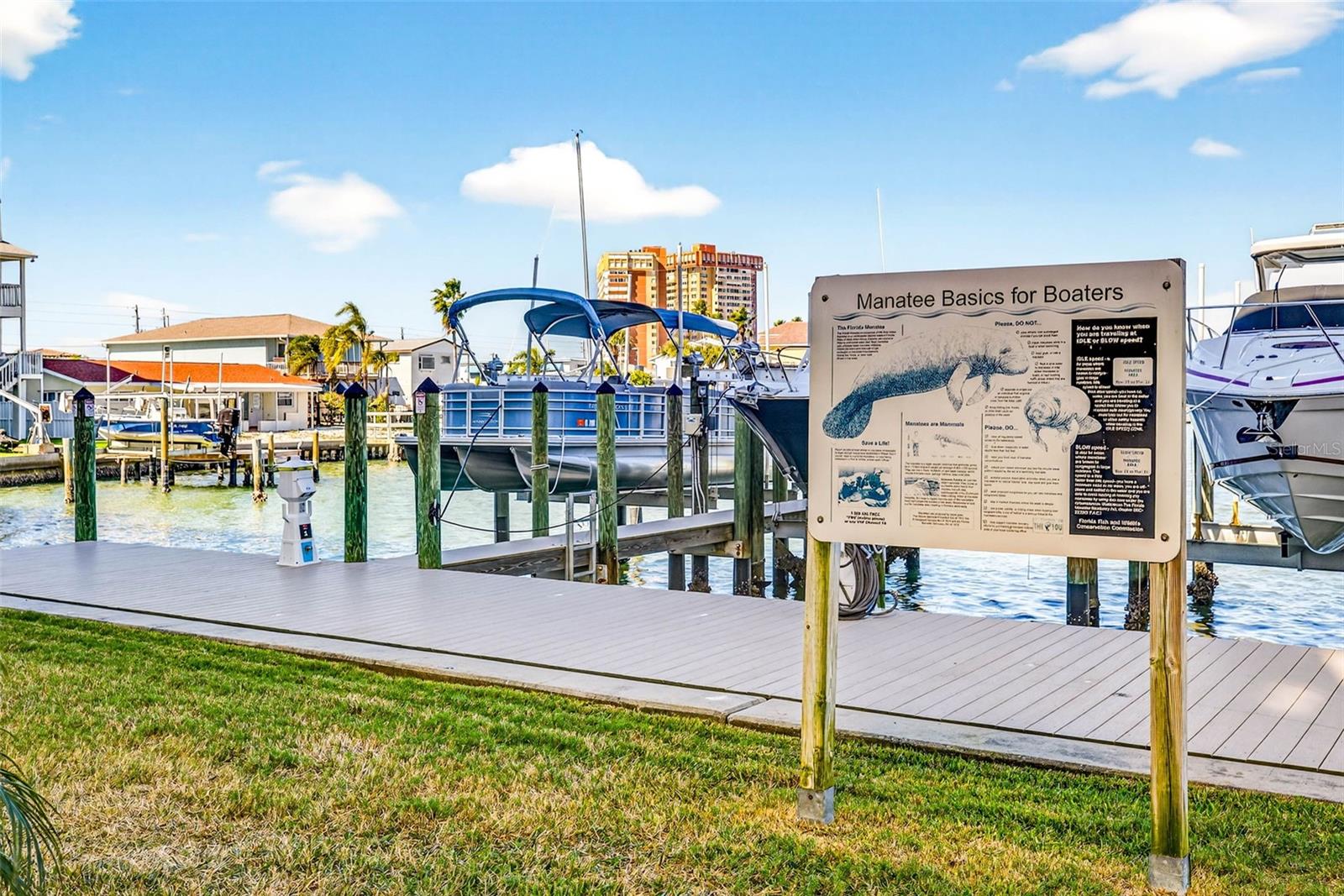 Listing photo id 38 for 17717 Gulf Boulevard 401