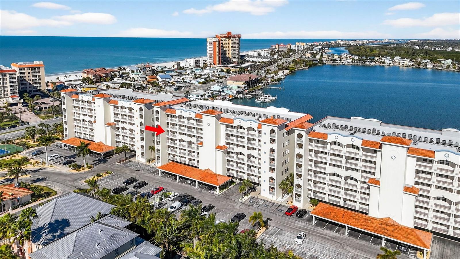 Listing photo id 42 for 17717 Gulf Boulevard 401