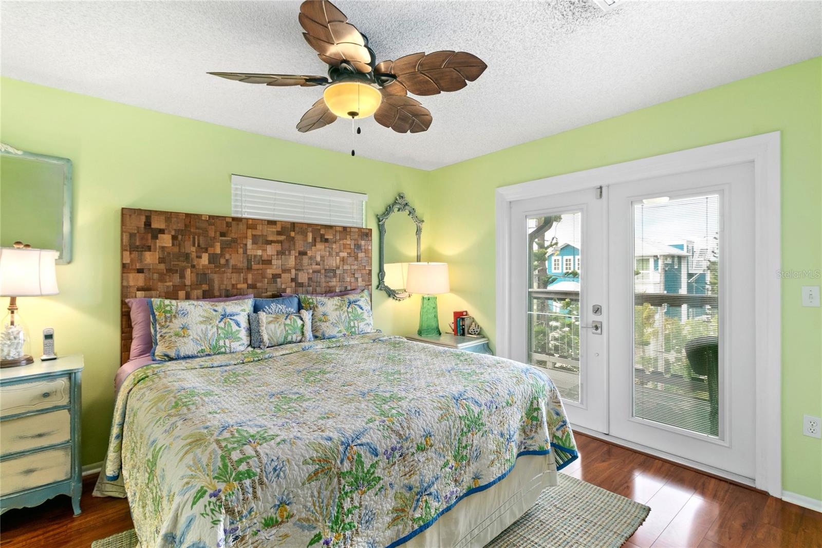 Image 12 of 25 For 2511 Avenue C  West