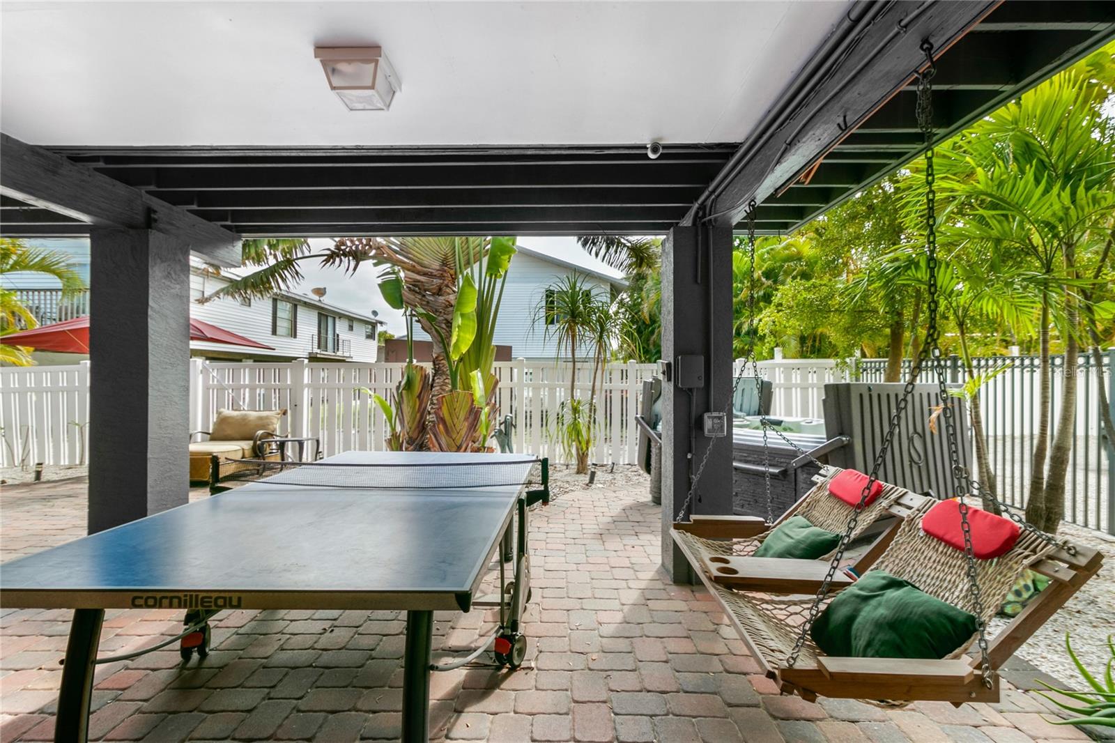 Image 18 of 25 For 2511 Avenue C  West