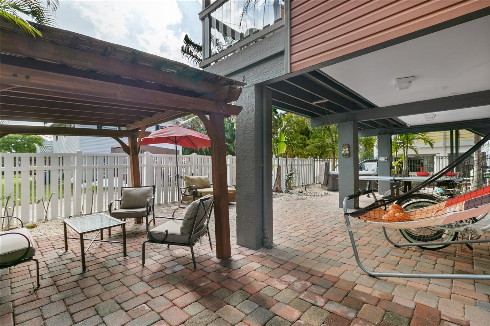 Image 21 of 25 For 2511 Avenue C  West