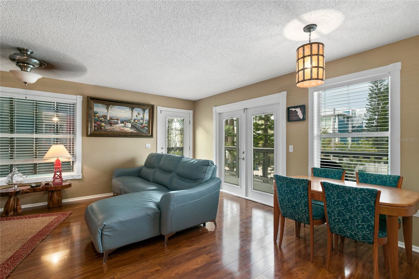 Image 3 of 25 For 2511 Avenue C  West