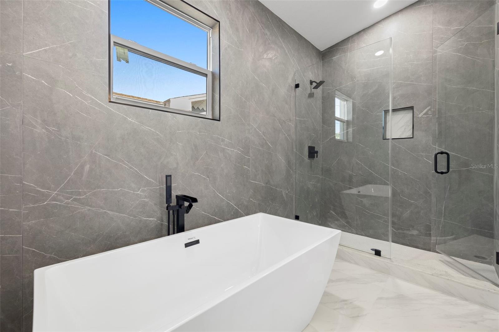 Image 14 of 27 For 1901 43rd Street S