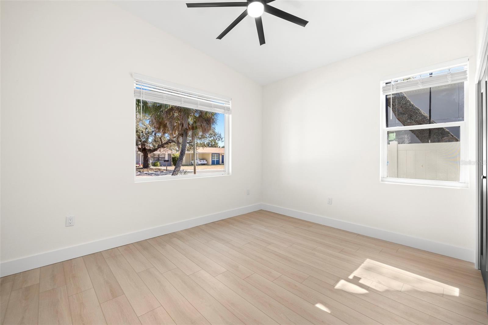 Image 18 of 27 For 1901 43rd Street S