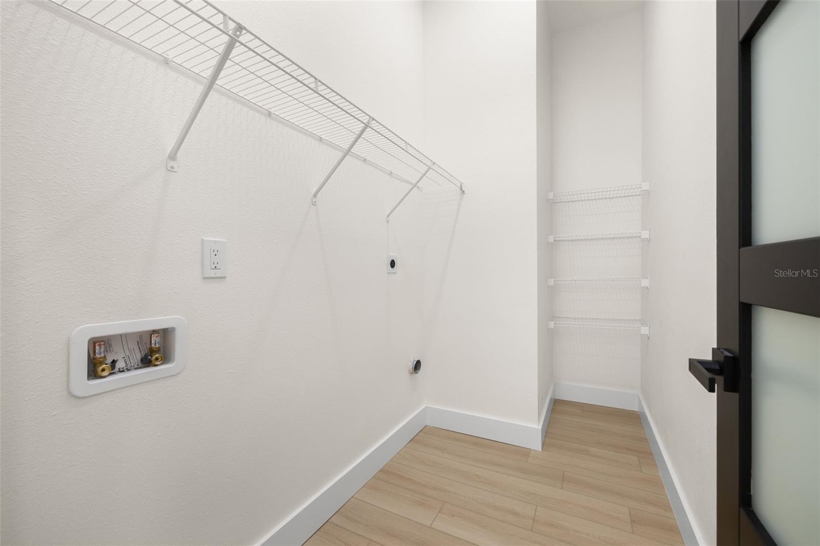 Image 21 of 27 For 1901 43rd Street S