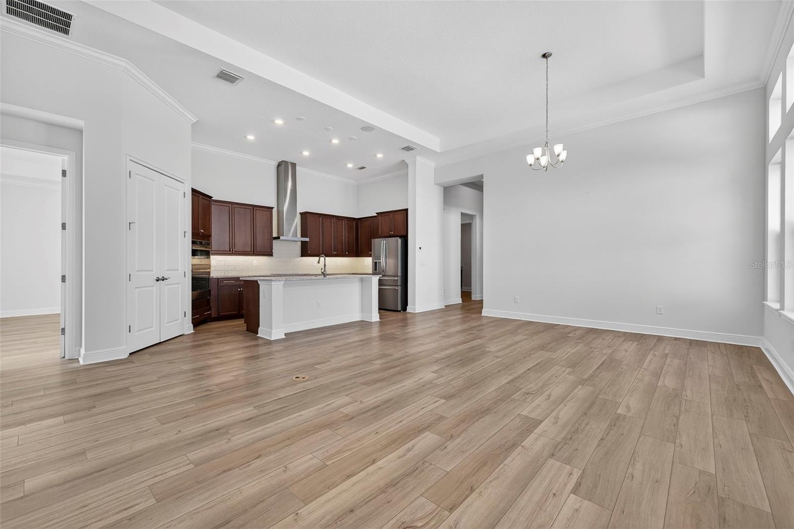 Image 6 of 47 For 14174 Thoroughbred Drive